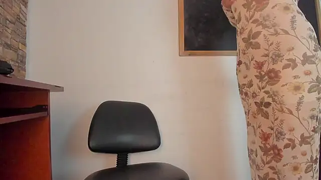 Miiss eva online show from 4, 11, 2025