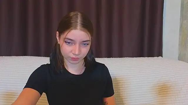 Snapshot of CassJonn chatting on 4, 2, 2025 CassJonn online show from 4, 2, 2025