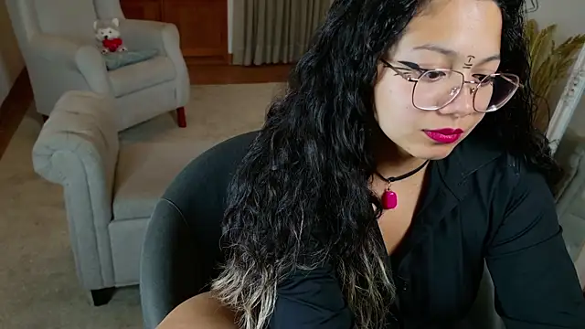 Snapshot of SelenaBlumX chatting on 3, 10, 2025 SelenaBlumX online show from 3, 10, 2025