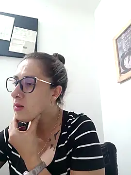 Snapshot of CHARLOTTE_1711 chatting on 1, 2, 2025 CHARLOTTE 1711 online show from 1, 2, 2025