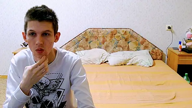 Lester Broo online show from 9, 3, 2025