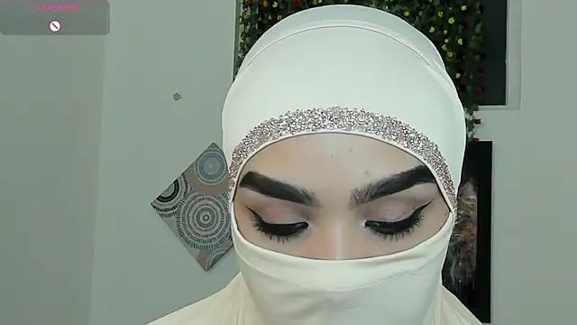 Snapshot of Maissa_Alabi chatting on 10, 10, 2025 Maissa Alabi online show from 10, 10, 2025