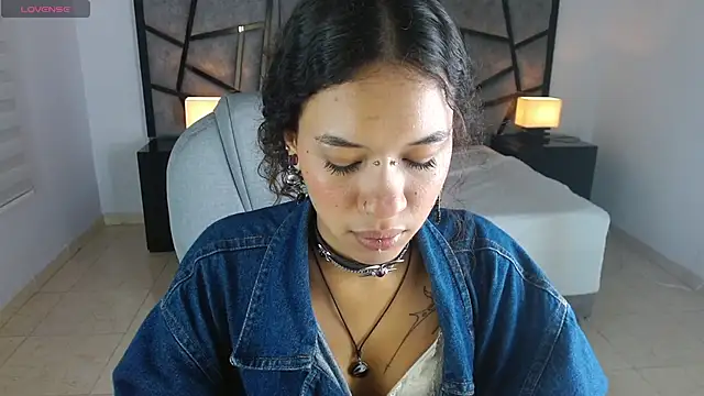 ilitzy cardona online show from 1, 10, 2025