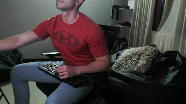 hairyncuteass online show from 18, 1, 2025