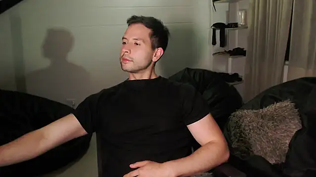 hairyncuteass online show from 27, 1, 2025