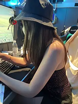 Snapshot of anan2025 chatting on 18, 11, 2025 anan2025 online show from 18, 11, 2025