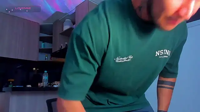 Snapshot of austinoficial chatting on 22, 5, 2026 austinoficial online show from 22, 5, 2026