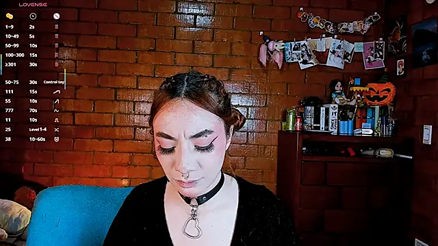 Annycolin  online show from 13, 2, 2026