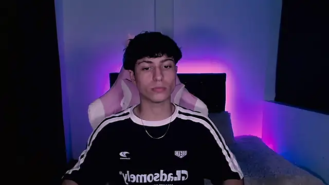 Evan Hunter online show from 30, 1, 2025