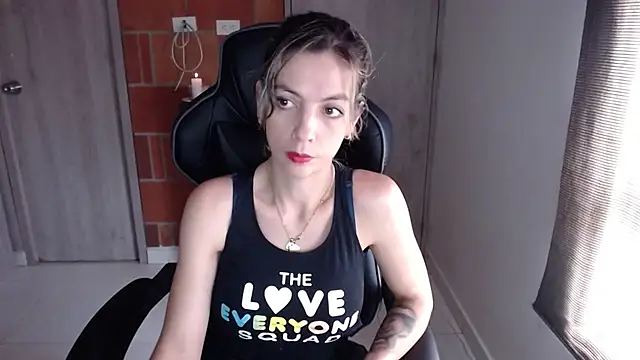 Snapshot of Princezzlove3 chatting on 1, 3, 2025 Princezzlove3 online show from 1, 3, 2025