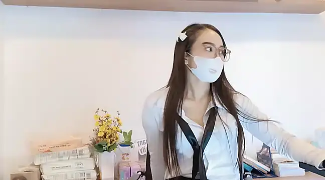 Lush-Office online show from 22, 3, 2025