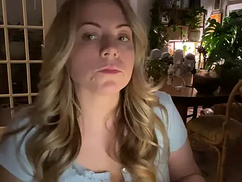 Snapshot of girlnextdoorjoelle chatting on 13, 1, 2025 girlnextdoorjoelle online show from 13, 1, 2025