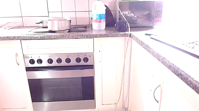 Snapshot of omalicha98 chatting on 17, 10, 2025 omalicha98 online show from 17, 10, 2025