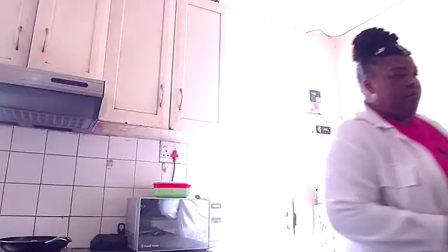 Snapshot of omalicha98 chatting on 25, 11, 2025 omalicha98 online show from 25, 11, 2025