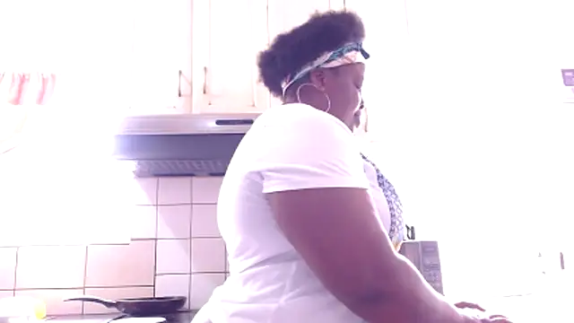 Snapshot of omalicha98 chatting on 4, 12, 2025 omalicha98 online show from 4, 12, 2025