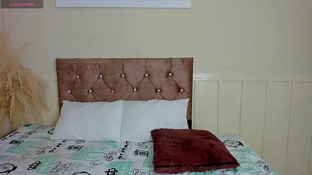 Snapshot of Natashawool1 chatting on 12, 2, 2025 Natashawool1 online show from 12, 2, 2025