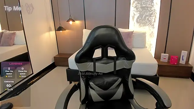 lilly ass  online show from 25, 2, 2026