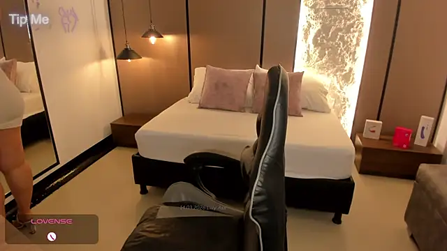 lilly ass  online show from 14, 3, 2026