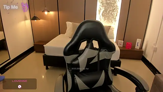 lilly ass  online show from 30, 3, 2026