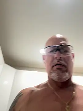 Snapshot of carlospingalinda chatting on 8, 3, 2025 carlospingalinda online show from 8, 3, 2025