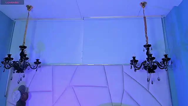 Aitana Hilton  online show from 10, 10, 2025