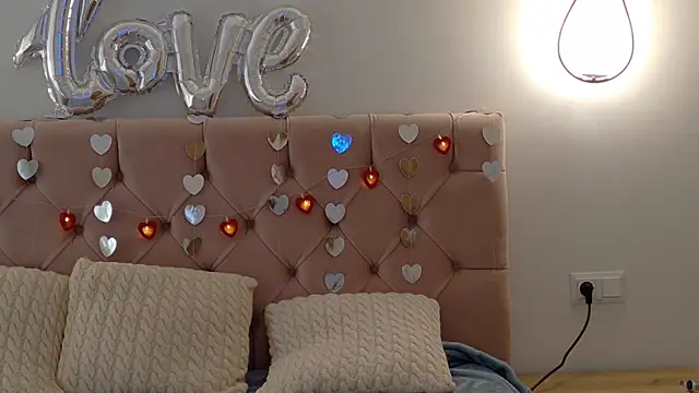 Lilliana Moon online show from 19, 2, 2025