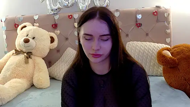 Snapshot of Lilliana_Moon chatting on 25, 2, 2026 Lilliana Moon online show from 25, 2, 2026