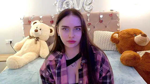 Snapshot of Lilliana_Moon chatting on 28, 2, 2026 Lilliana Moon online show from 28, 2, 2026