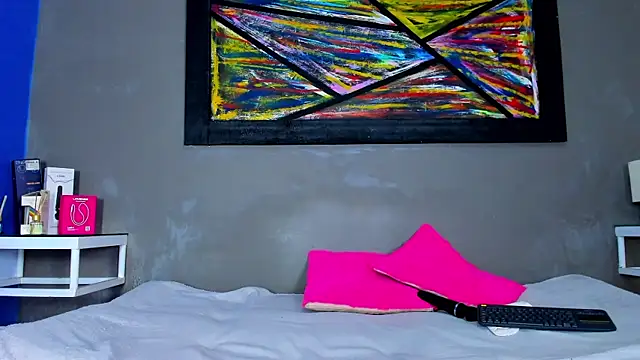 Charlotte curvy  online show from 9, 4, 2026