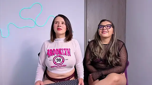 SexLaura  online show from 30, 4, 2026