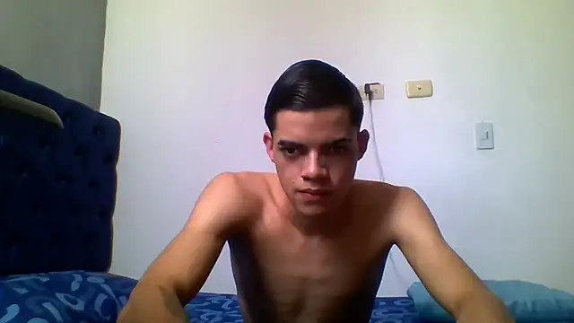 Latinos 2001 online show from 16, 5, 2026
