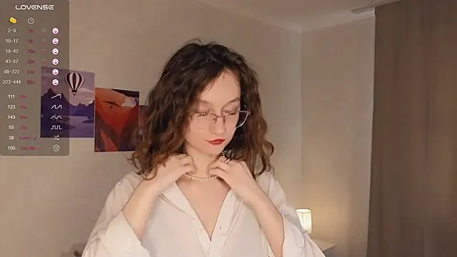 Snapshot of Leya_Curly chatting on 20, 2, 2025 Leya Curly online show from 20, 2, 2025