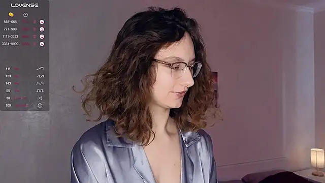 Snapshot of Leya_Curly chatting on 23, 2, 2025 Leya Curly online show from 23, 2, 2025