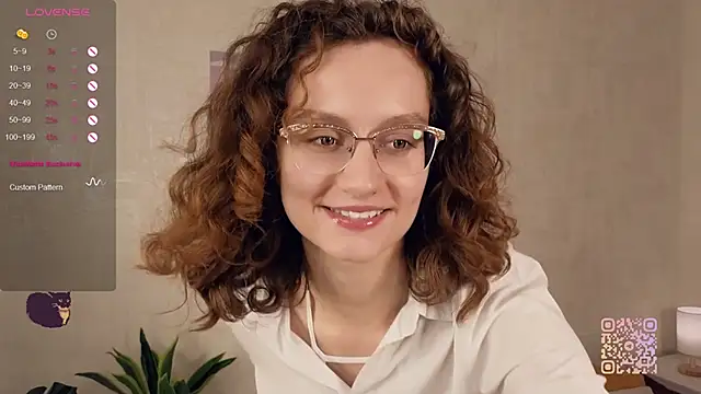 Snapshot of Leya_Curly chatting on 23, 9, 2025 Leya Curly online show from 23, 9, 2025