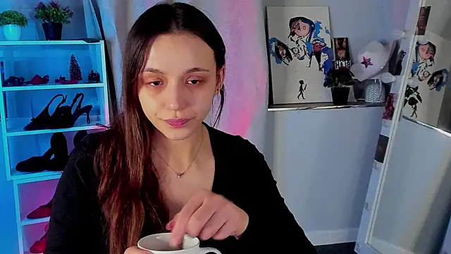 Snapshot of Sahara_Shields chatting on 15, 12, 2025 Sahara Shields online show from 15, 12, 2025