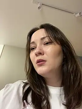 Kiss My Body online show from 15, 11, 2025