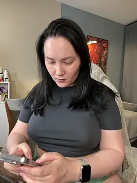 Kiss My Body online show from 11, 4, 2026