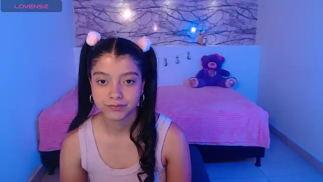 Snapshot of IslaBlaze chatting on 7, 2, 2025 IslaBlaze online show from 7, 2, 2025