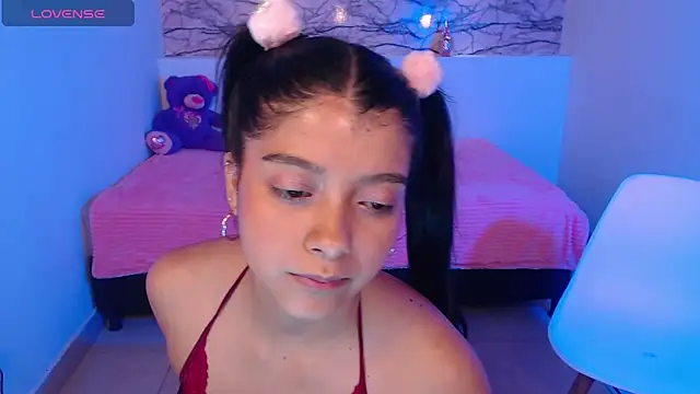 Snapshot of IslaBlaze chatting on 7, 2, 2025 IslaBlaze online show from 7, 2, 2025
