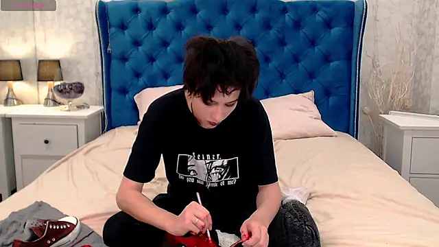 via mayer  online show from 25, 10, 2025