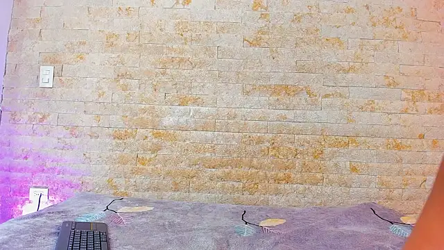 pocahontas pow online show from 25, 11, 2025