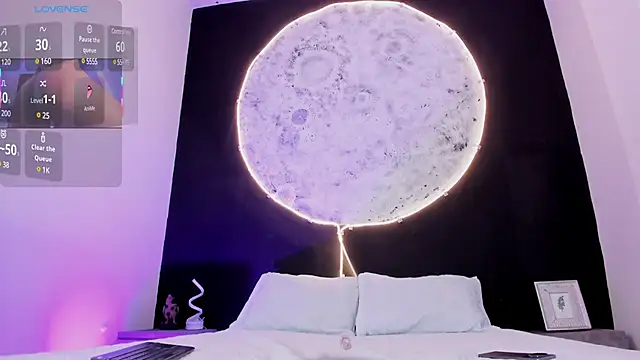 EthaanCox online show from 10, 3, 2025