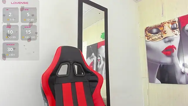 Snapshot of Miss_sparkle00 chatting on 4, 10, 2025 Miss sparkle00 online show from 4, 10, 2025