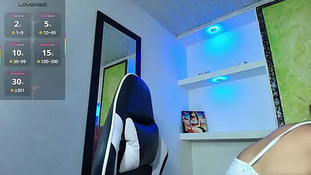 Snapshot of Miss_sparkle00 chatting on 26, 11, 2025 Miss sparkle00 online show from 26, 11, 2025