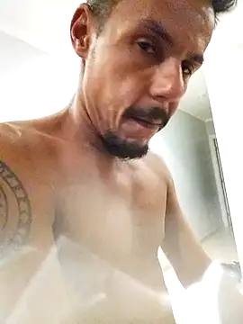 Santanacumxplod online show from 7, 1, 2026