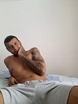 Snapshot of DrakeVega chatting on 27, 1, 2025 DrakeVega online show from 27, 1, 2025