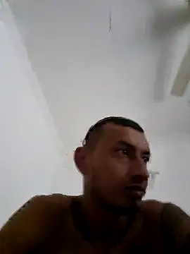 Snapshot of DrakeVega chatting on 16, 2, 2025 DrakeVega online show from 16, 2, 2025