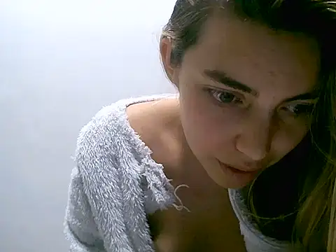 VittoriaTaylor online show from 6, 6, 2026