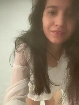 Snapshot of Bella_still chatting on 12, 3, 2025 Bella still online show from 12, 3, 2025
