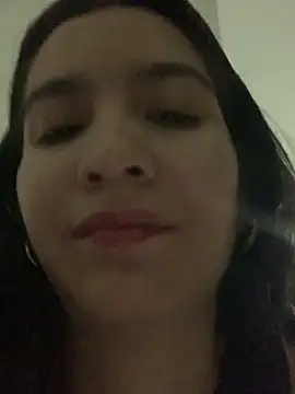 Snapshot of Bella_still chatting on 3, 10, 2025 Bella still online show from 3, 10, 2025
